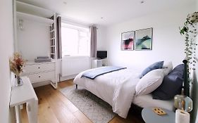 Self-Contained Annexe Excellent Location
